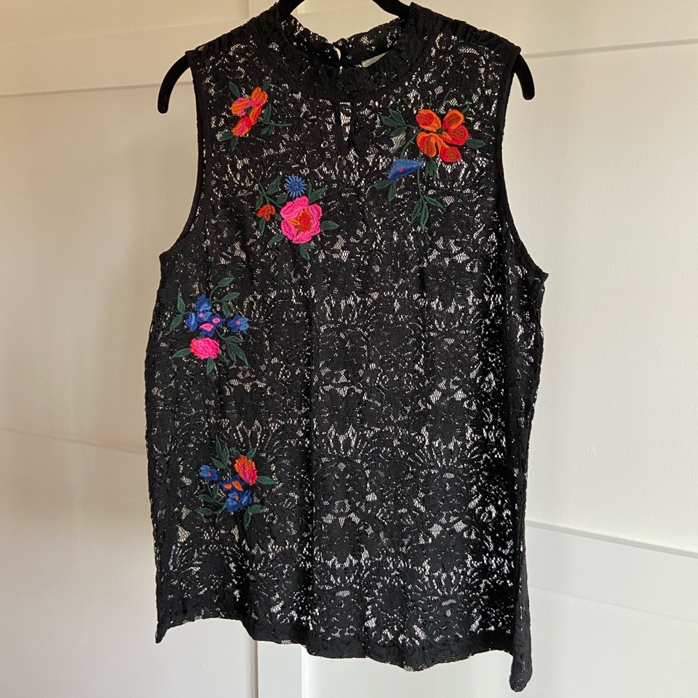 Sheer lacy LOFT tank